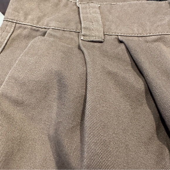 Forever 21 Olive Green Pleated Balloon Pants - Size M - Picture 5 of 9